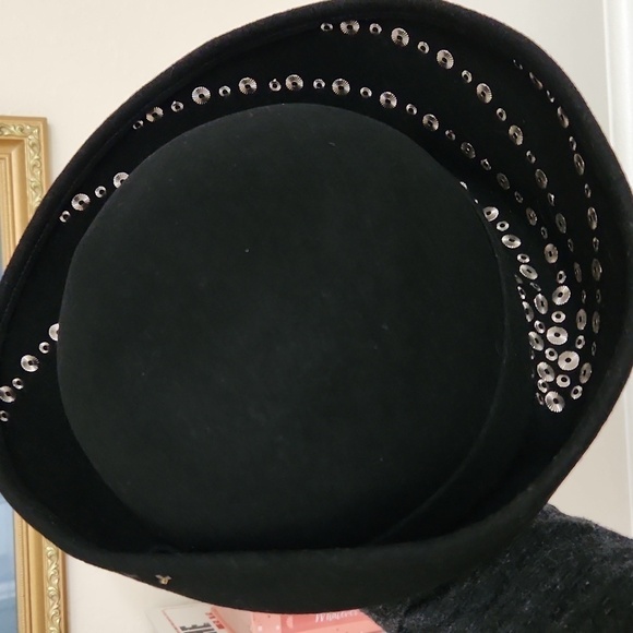 Vintage Archie Eason Black Church Hat Sophisticated Classy Elegant Silver Studs - Picture 2 of 9